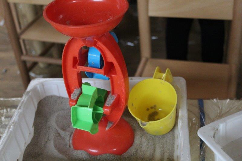 Un'immagine che ritrae plastica e giocattolo.