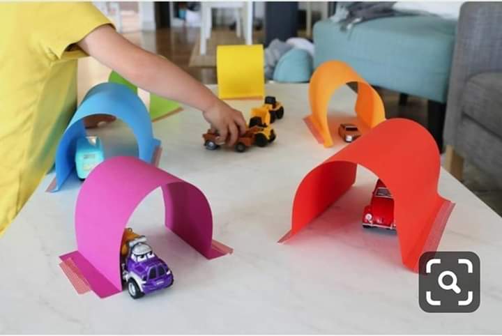 Un'immagine che ritrae giocattolo, modello di auto, veicolo da gioco, plastica e animazione.